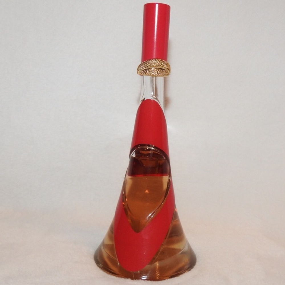 RIHANNA REBELLE PARFUME
